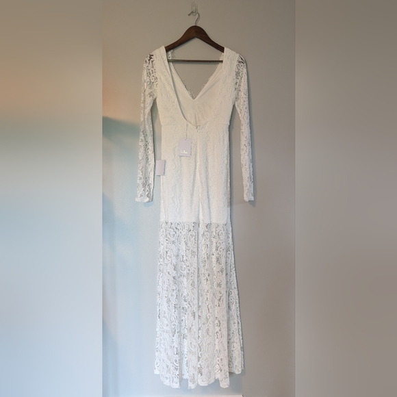 Lulu's Way To Be Loved White Lace Long Sleeve Maxi Dress - Picture 6 of 12